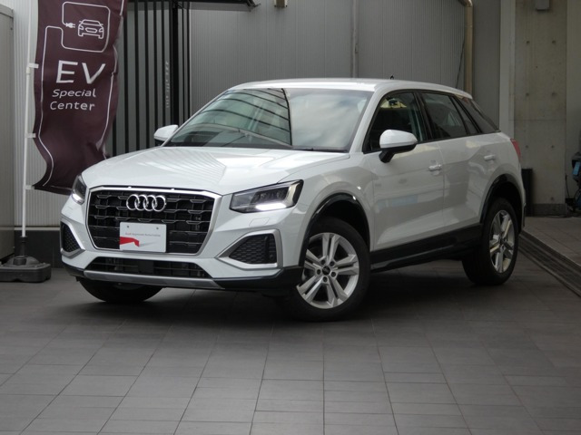 Q2 35 TFSI アドバンスド 