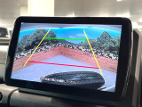 【バックカメラ】駐車時に後方がリアルタイム映像で確認できます。大型商業施設や立体駐車場での駐車時や、夜間のバック時に大活躍!運転スキルに関わらず、今や必須となった装備のひとつです!