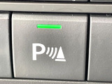 【クリアランスソナー】バンパーに付いたセンサーが障害物を検知!一定の距離に近づくとアラートで教えてくれます♪狭い駐車スペースや車庫入れ時も安心ですね☆