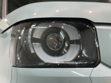 LEDヘッドライトは、点灯の瞬間から最大光量を発揮し、突然暗くなるトンネルなどでの安定感を高めます。