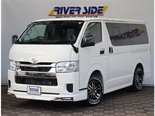 トヨタ ハイエースバン 