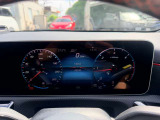 気になるお車がありましたら右の電話番号から直接お店にお問い合わせください。支払方法から車両情報、状態までなんでもご説明させて頂きます。スタッフ一同ご連絡お待ちしております。