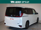 色は人気のホワイトパールクリスタルシャインです。