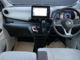 広々とした視界を体感できます。運転が楽しくなりますね。