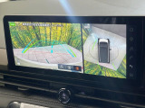 【アラウンドビューモニター】専用のカメラにより、上から見下ろしたような視点で360度クルマの周囲を確認することができます☆死角部分も確認しやすく、狭い場所での切り返しや駐車もスムーズに行えます。