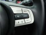 ◆アダプティブクルーズコントロール◆予め設定した車速内でクルマが自動的に加減速。前走車との適切な車間距離を維持しながら追従走行します。【LKAS】車線維持支援システムでステアリング操作を支援。
