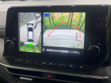【アラウンドビューモニター】専用のカメラにより、上から見下ろしたような視点で360度クルマの周囲を確認することができます☆死角部分も確認しやすく、狭い場所での切り返しや駐車もスムーズに行えます。