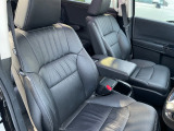 1列目シートです。足元までゆったりとご乗車頂けます!!