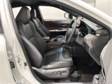 運転席・助手席ともにシートヒーター&シートクーラー付で快適に過ごせます!