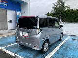後ろ斜め