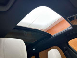 ◆LIBERALAは、輸入車選びの新たなスタイルを提案するインポート・セレクト・ブランドです。オーナー様となる方がクルマから直接感じる感性を第一にした、最良の一台との出会いをコーディネートいたします。