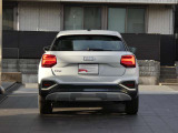 個性を主張するリヤビュー。Audi Q2のスタイリングの特徴は、リアエンドの造形にもしっかりと表現されています