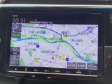 【ディーラーオプションナビ】ホンダ純正ギャザズVXM-185VFNiナビを装備しております、目的地検索やリルートが速く便利な機能も満載です。9インチの大画面です!