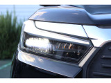 LEDヘッドライトで夜間の視認性も高く、更にオートライト搭載で、車外の明るさを感知し自動でライトを点消灯します。またエンジンOFFにすれば一緒に消灯し、消し忘れやトンネル走行時などに非常に重宝します