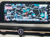 EV専用NissanConnectナビゲーションシステム(地デジ内蔵)12.3インチワイドディスプレイ
