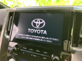 運転に必要な情報を一目で確認できる、使いやすいナビ・オーディオシステム。快適なドライブをサポートする機能が充実しています。