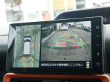 バックモニター(黄色いガイドラインのお陰で、駐車がしやすいです。真上から見下ろしたアングル付きです)