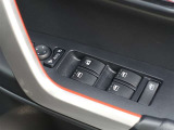 パワーウインドウを装備しております!後席ウインドゥの閉め忘れも運転席で解決できます♪