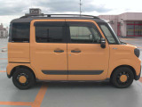 スライドドアなので狭い駐車場でも乗り降り安心です☆