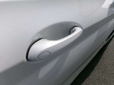 営業スタッフ全員で頑張って仕上げしております。お問合せお待ちしております!
