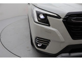 消費電力の少ないLEDヘッドランプを採用しています。フォグランプもLED仕様になっています。