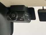 いくら安全運転をしていても、事故に巻き込まれることもあります。万が一の時に証拠として使えるフロント+車室内ドライブレコーダーがついてます♪