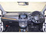 操作性に優れた運転席となります!小物入れや各ボタンの配置にこだわり、使いやすいです!座り心地もよく視認性も良好なのでロングドライブもお任せ下さい!