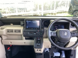 EVならではの静かさと滑らかな走りをぜひ体感してみてください。街中のストップ&ゴーでもスムーズで、爽快な加速をお楽しみいただけます。