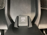 アクセサリーソケットはUSBのアダプターなどをつければ、スマホの充電にも使えます。