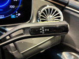 車両は屋内展示しておりますので天候に関係なくごゆっくりコンディションご確認頂けます。車両を倉庫へ保管している場合が御座いますのでご来店前に在庫確認頂けると幸いです。TEL072-784-8800