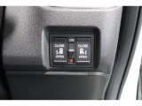 ◆◆両側電動スライドドア!!荷物で手が塞がる時など簡単にドアの開閉が出来ます!何より力いらずで開閉OK!女性やお年寄りにも優しい♪電動機能はOFFにもできますから元気なお子様の駆け出しも安心!