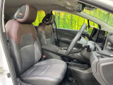 運転席シート廻りは使用感も少なく、良好な状態となっています。前オーナー様が丁寧に使っていたことがよくわかりますね。