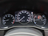 CX-30のスピードメーターです。様々な情報が集約されていて、とても使い勝手の良い仕様となっております♪