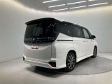 納車後1年間は走行無制限のトヨタロングラン保証付きです。(対象項目:約60項目・5000部品)が対象です。全国のトヨタ系ディーラーで保証修理が可能です。