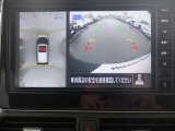 アラウンドビュ-モニタ-はクルマの真上から見ているかのような映像によって、周囲の状況を知ることで、駐車を容易に行うための支援技術です。