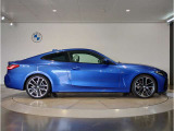 BMWでは重量配分にもこだわりがあり、FRモデルでは50:50とFFモデルでも60:40と前後の重量バランスにこだわり、軽快なハンドリングを実現しております。