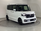 ご覧のように綺麗にクリーニングされており、とてもキレイなボディですよ。外装はもちろん内装も綺麗です。