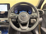 ステアリングスイッチ搭載!手を離さずに手元のスイッチでさまざまな操作が可能。運転中、視線をそらさなくても操作ができて安全です!