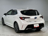 当店ではauも取り扱っております。お車と一緒にau携帯の機種変更も可能です♪また、自動車保険も取り扱っております。車の支払いと自動車保険の支払いをまとめてお支払い可能なプランもあります♪