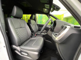 運転席シート廻りは使用感も少なく、良好な状態となっています。丁寧に使われていたことがよくわかりますね。