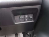 運転席操作部スイッチの画像です。