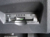 【ETC車載器】は、ビルトインタイプですっきり収納され、見た目も使い勝手も満足のアイテムです。