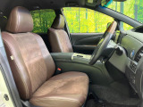 運転席シート廻りは使用感も少なく、良好な状態となっています。丁寧に使われていたことがよくわかりますね。