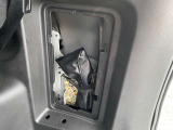 車載工具はラゲッジスペース横に収納されています。