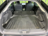 【パワーバックドア】スマートキーや運転席のボタンを押すだけでリアゲートが自動で開閉します!荷物を持っている時や、高い位置にあるバックドアを閉める際に便利な機能です♪