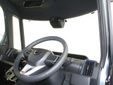 見通しのよいすっきりとした視界で、誰でも運転しやすいです。運転のしやすさは疲れにくさにも繋がりますよ♪