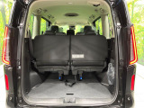 普段のお買い物や通勤、送迎等に十分な荷室スペースを確保しております。セカンドシートを倒すと、大きな荷物の積載も可能です♪