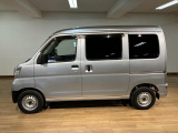 安心してお使い頂く為に全車、納車前にプロの整備士により点検・車検致します。オイル、オイルエレメント、ワイパーゴム、バッテリーは無条件で交換致します☆費用は本体価格に含んでおりますのでご安心ください♪