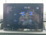 【Bluetooth】ナビゲーションと携帯電話/スマートフォンをBluetooth接続することができます。接続するとハンズフリーで使用することができるので、とても便利です。