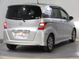 ボディクリーニング後、愛車をピカピカの状態へ保護するコーティング「ブライトパック」がおススメです!水垢がつきにくく、手入れがしやすくなりますよ!いつも愛車をきれいにしておきたい方におススメです。
